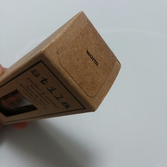 Stila Perfect & Correct Foundation in WARM *Rare* - Picture 3 of 3